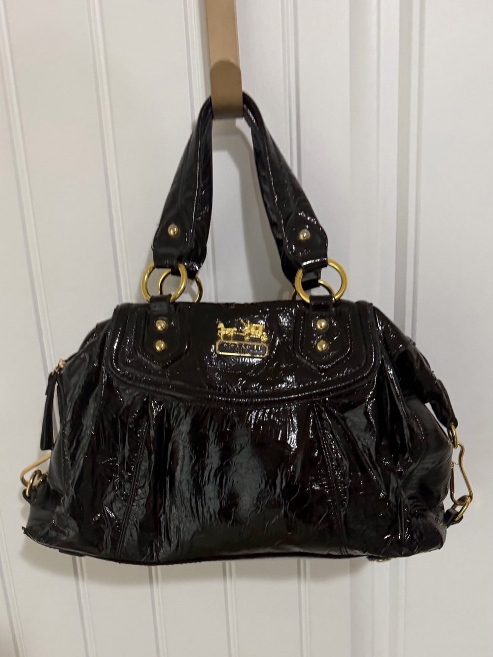 Vintage Coach Madison Black Patent Shoulder Bag with Gold Hardware DEJ-9816